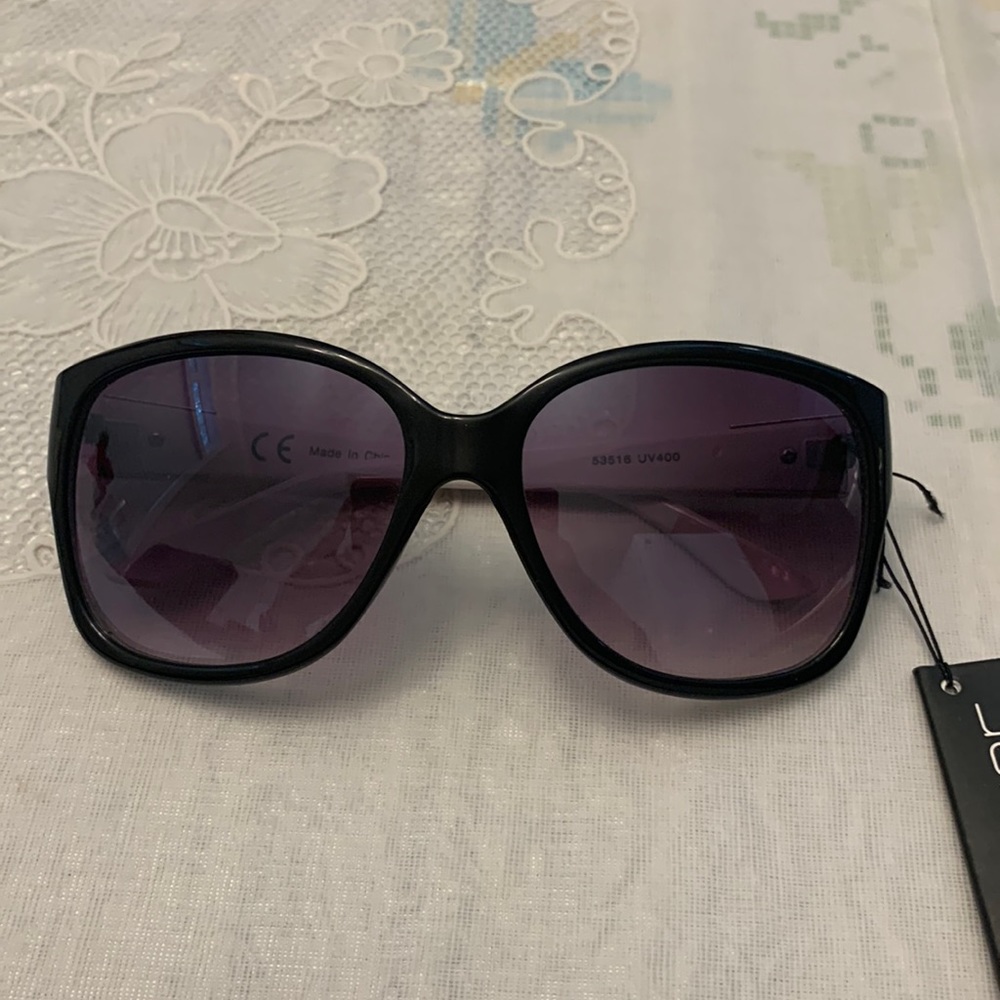 New Yorker Black and White Sunglasses